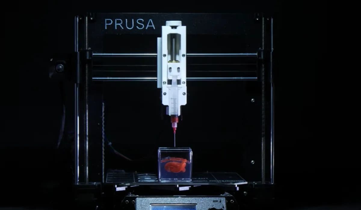 Explorando Impressão 3D Embutida com Líquidos em uma Impressora FDM Prusa Modificada
